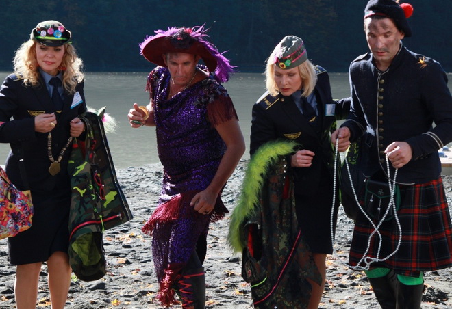 Кадр из фильма &laquo;Большая ржака!&raquo;